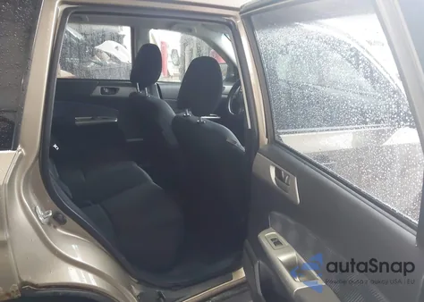 2009 Subaru Forester 2.5X из США, поврежденный, VIN JF2SH61699H761228